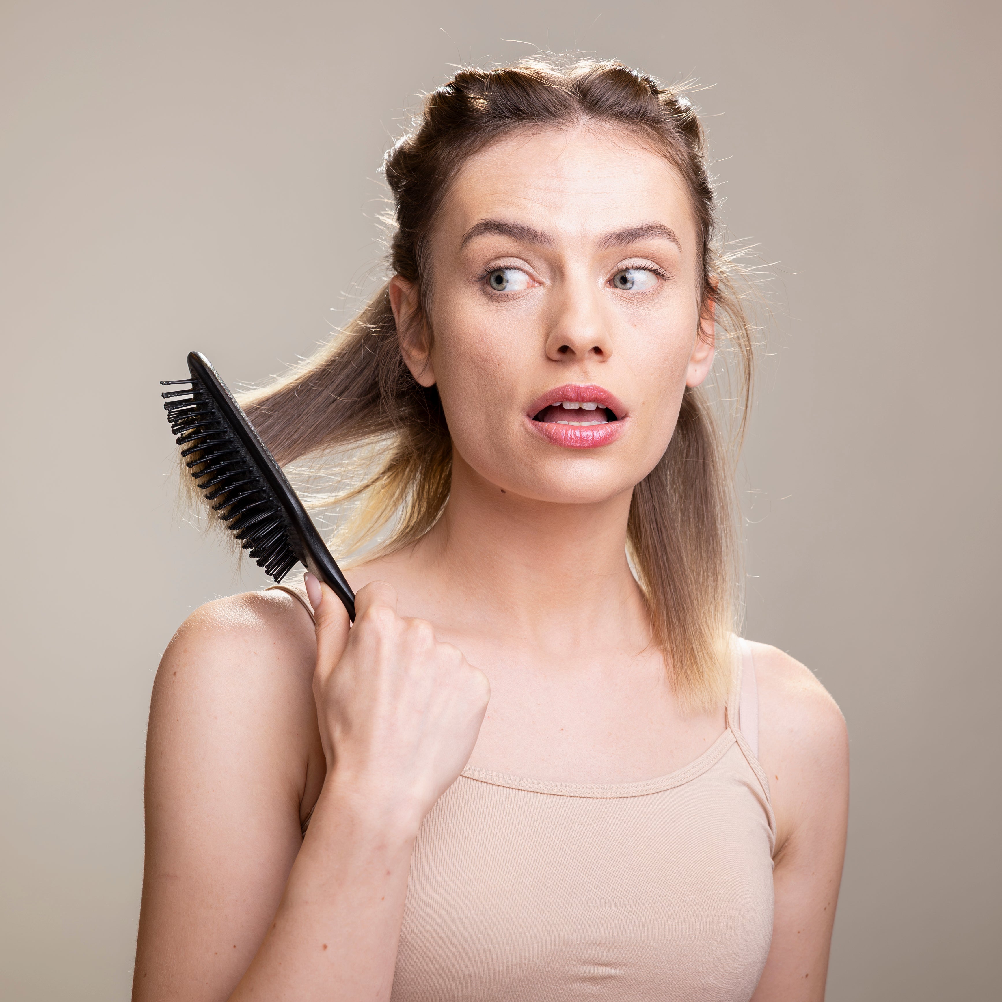 SHAMPOING POUR CHEVEUX FRAGILISÉS ET CUIR CHEVELU SENSIBLE