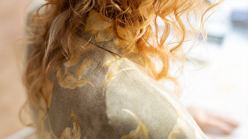 Pourquoi vos cheveux sont secs malgré vos soins ?